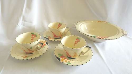 Handpainted Burleighware Art Deco Lupin pattern serving dish and 3 tea cups