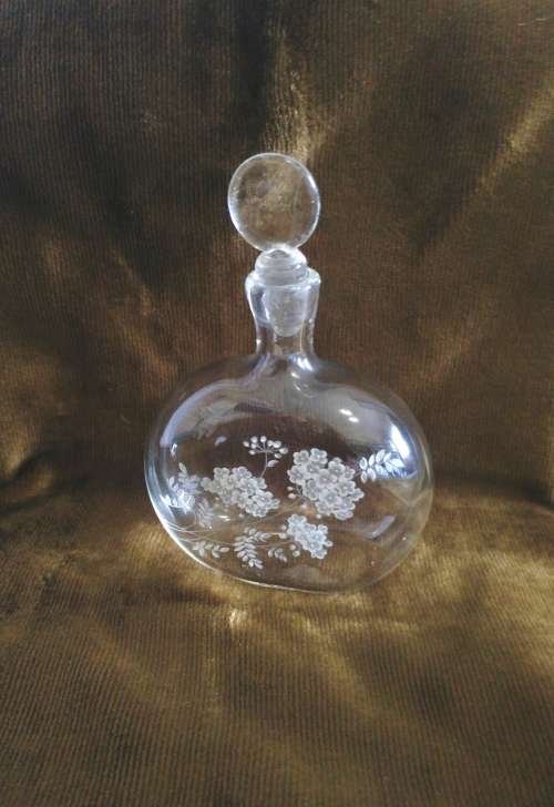 Delicate Venetian Glass perfume bottle from Venice, Italy c 1982 Handcrafted
