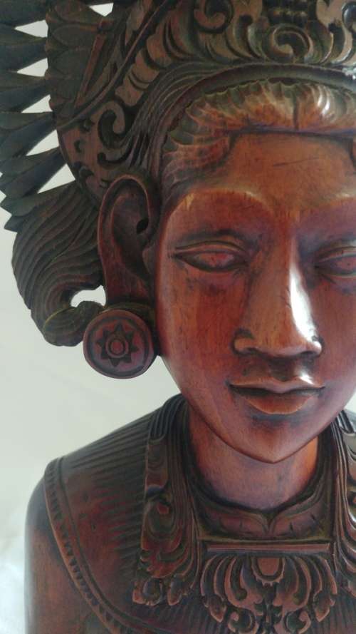 Large Hand carved Indonesian Teak bust/sculpture of a woman in traditional dress