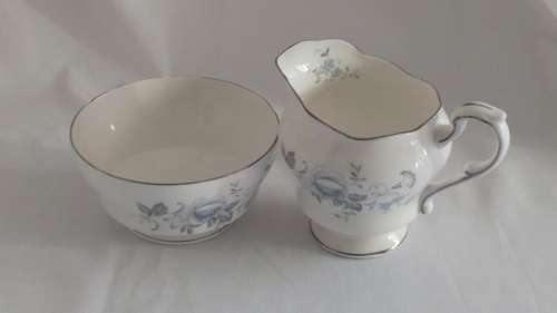 Lovely Royal Standard silver/blue Melody Sugar basin and milk jug
