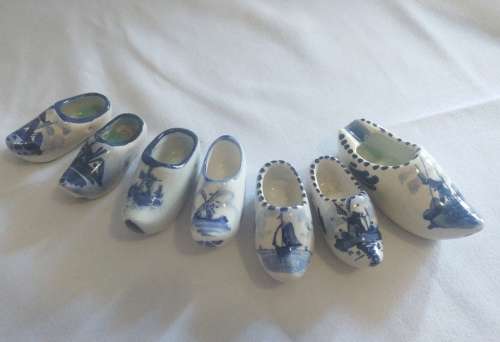 Collection 7 Classic Dutch Delft shoes/clogs