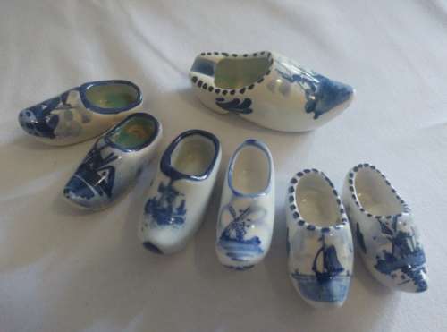 Collection 7 Classic Dutch Delft shoes/clogs