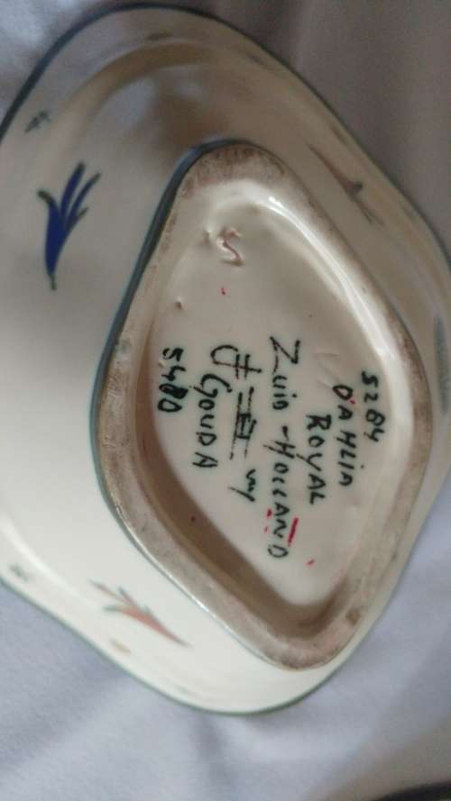 Very Rare and Beautiful Gouda Butter Dish Dahlia 1952