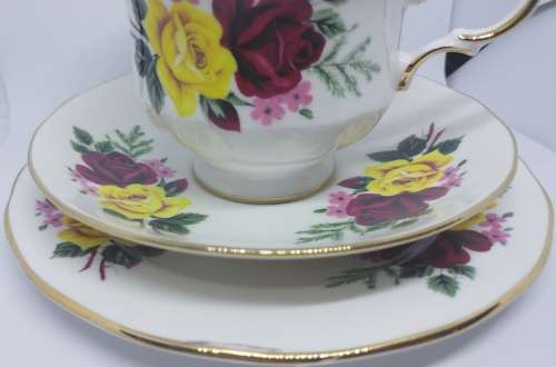 Beautiful Queen Anne red Rose fine bone China Tea Trio