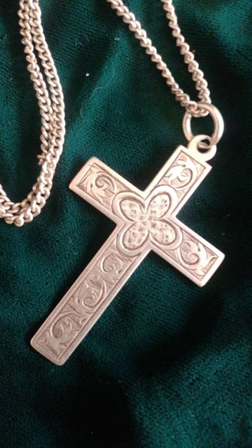 Beautiful large extra length sterling Silver cross pendant and chain
