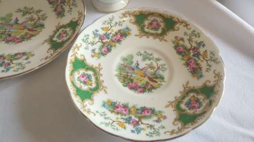 Elegant vibrant green Foley Broadway design fine bone China Tea Trio 1930s