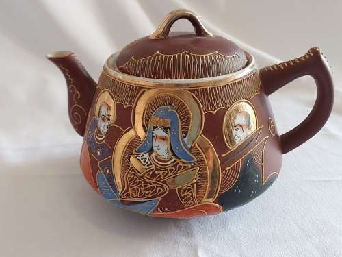 Satsuma Japanese stunning Moriage eggshell porcelain Teapot