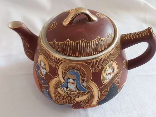 Satsuma Japanese stunning Moriage eggshell porcelain Teapot