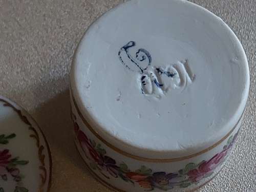 Beautiful Flower Garden Dresden style ceramic pill box