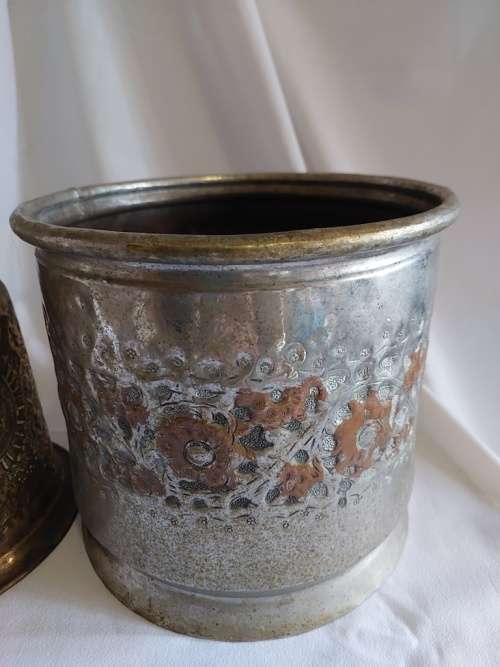 Brass Hookah & brass planter