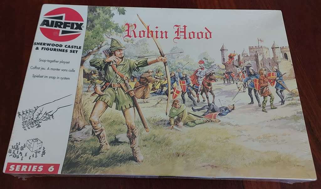 Sealed in box Robin Hood Sherwood Forest and figurine set Airfix