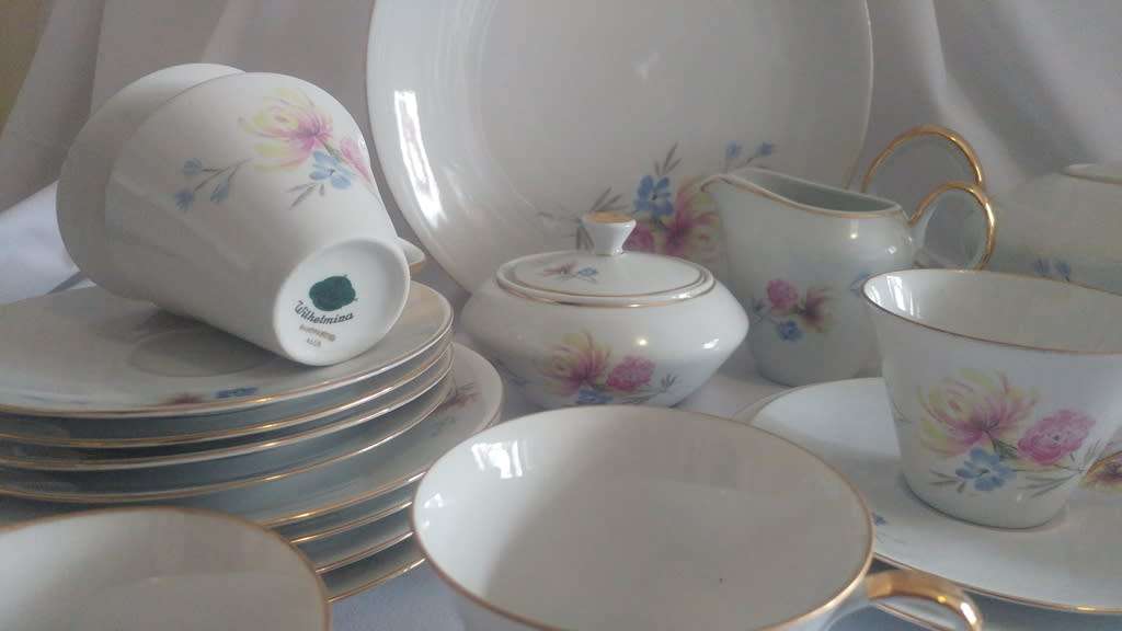 Lovely hand painted Bavaria Buhler/Wilhelmina Porcelain Tea set