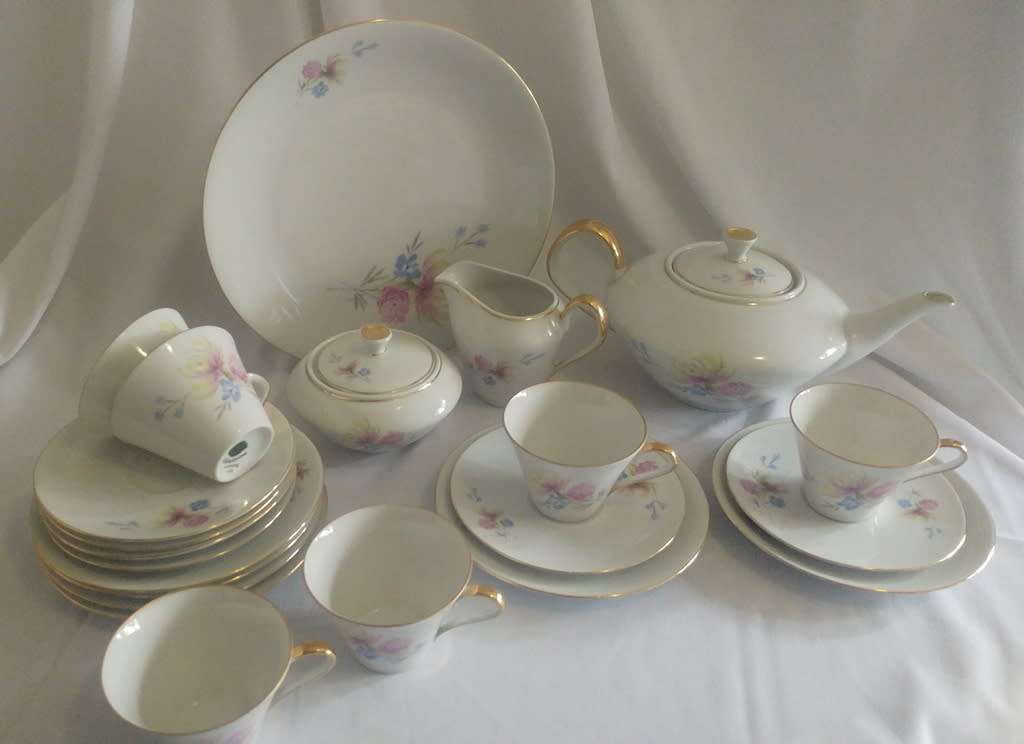 Lovely hand painted Bavaria Buhler/Wilhelmina Porcelain Tea set