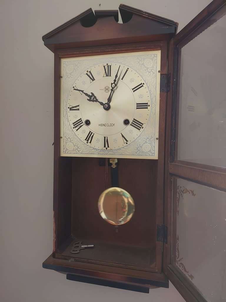 Hibino wall hanging pendulum clock made in Japan 1940s Working