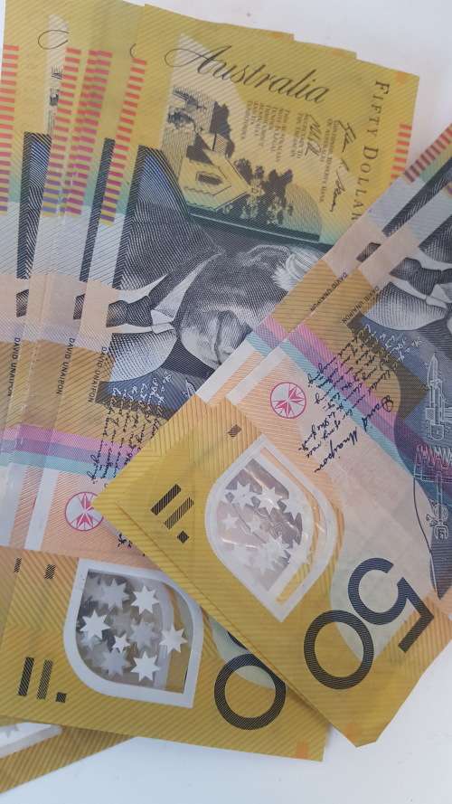 10 x AUD50 = 500 Australian Dollars