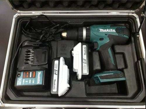 Makita HP457DWEX4 Cordless Impact Drill 18v Kit