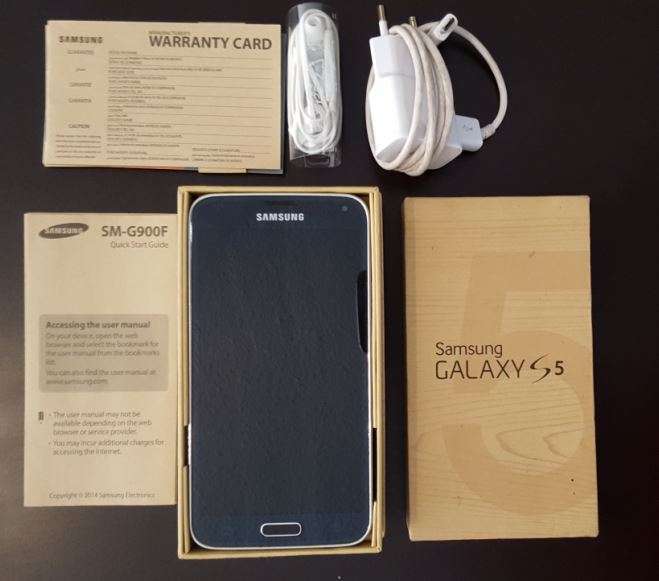 SAMSUNG Galaxy S5 LTE - Mint Condition-All accesories - Always had cover/screen protector on