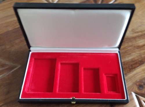 COIN, MEDAL OR BAR BOX