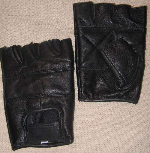 FINGERLESS GLOVES