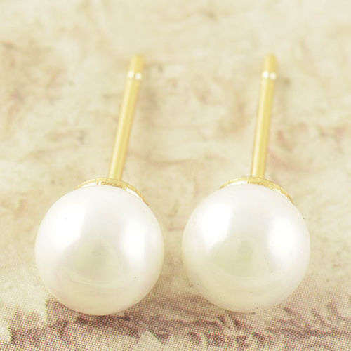 Classic Womens White Imitation Pearl Gold Filled Stud Earrings F3856    (K6495)