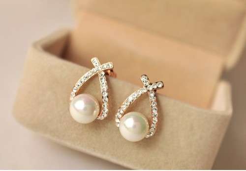 New Fashion Elegant Simulated Pearl Stud gold Plated Earring  (K6740)