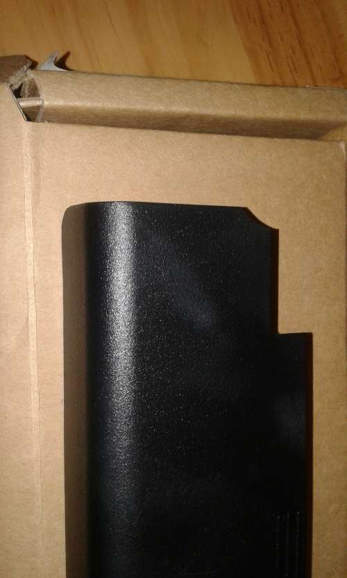 New battery for Dell Inspiron and Dell Vostro (Slight damage)