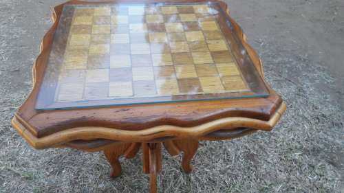 STUNNING Wooden Chess table with Glass Top
