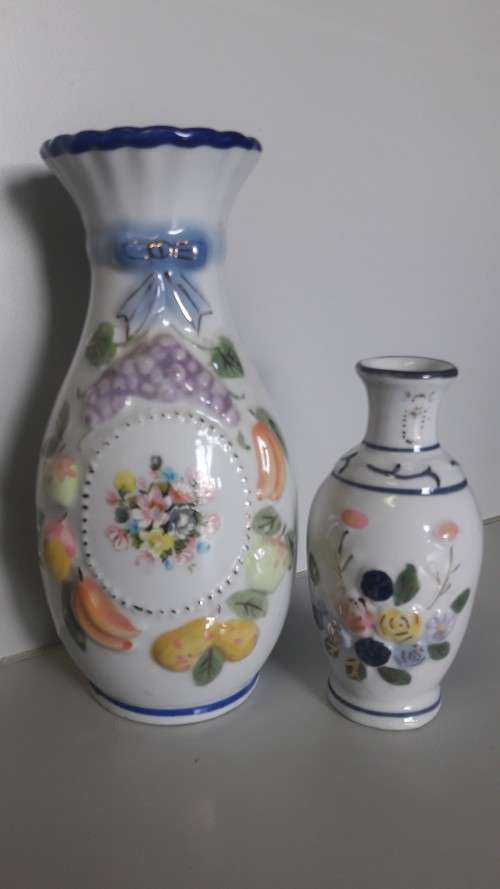 Vintage Set of two vases