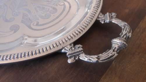 Stunning vintage tray with beautiful detail