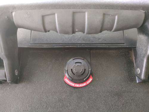 Pelican 1600 Protector Hard Case (Black) - with Foam