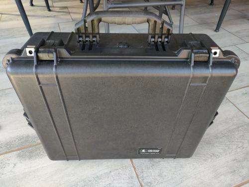 Pelican 1600 Protector Hard Case (Black) - with Foam