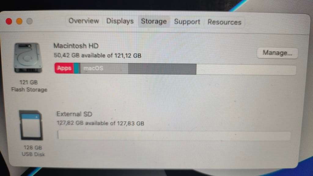 2017 MacBook Air 13.3-inch | Core i5 1.8GHz | 8GB RAM | 128GB SSD with ad 128gb SD card storage.