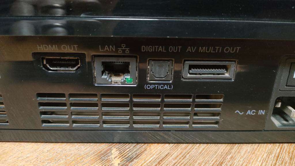 PS3 Backwards compatible version CECHC04