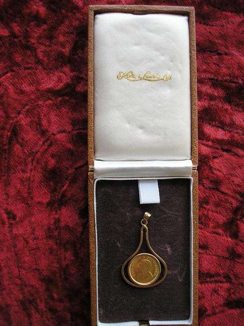 1980 1/10th 22ct kruger coin set in pendant