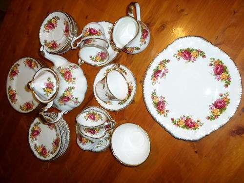Vintage Tea Set Bone China