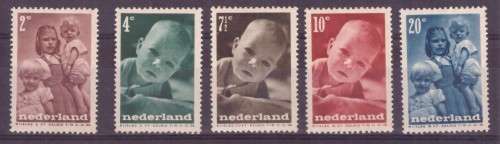 Nethderland  Scott # . B180- B184 issue 1947 MNH.