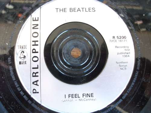 The Beatles - I Feel Fine (7" LP) (1964)