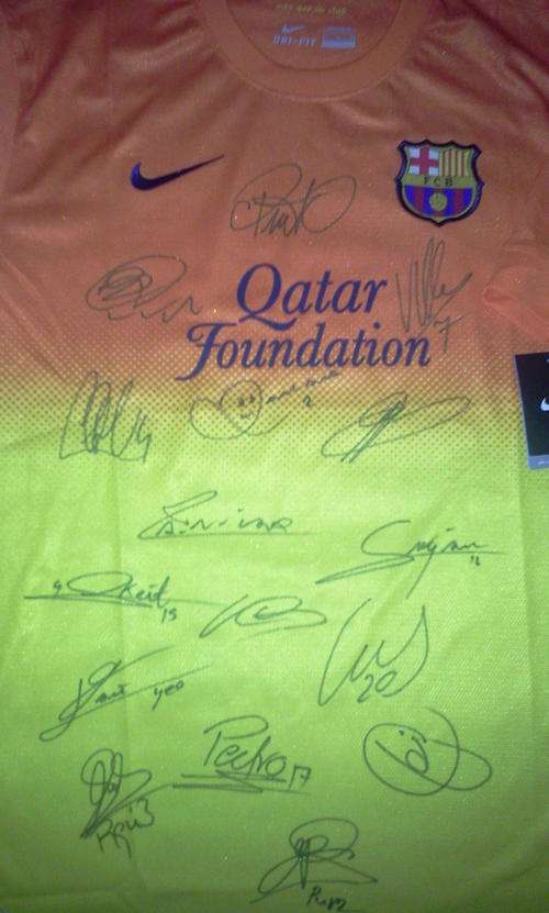 Barcelona Away Team Signed 12/13 Jersey + COA