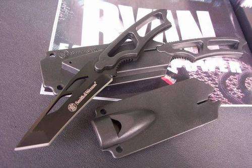 New Smith & Wesson Exquisite crafts stainless steel Medium Straight Knife 119