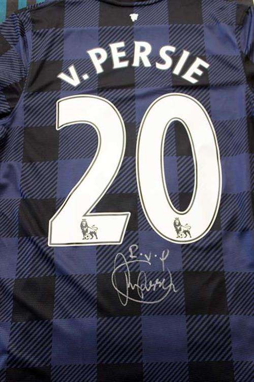 Robin Van Persie Signed Man United Away 13/14 Jersey + C.O.A.