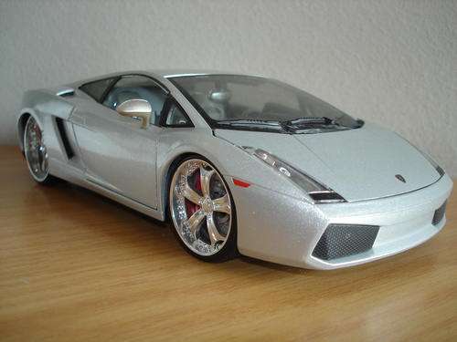 1:18 DIE CAST MODEL: Lamborgini Gallardo