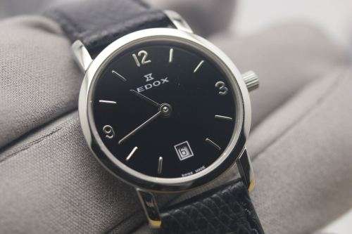 EDOX SWISS QUARTZ- CLASSIC QUALITY