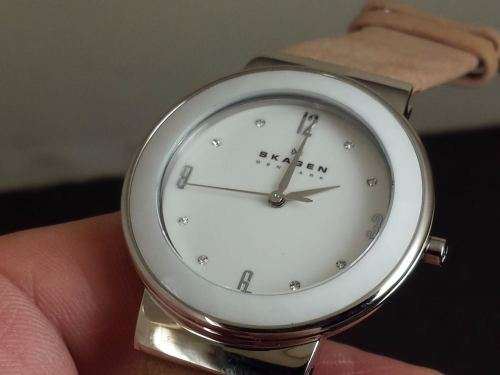 SKAGEN LEONORA WITH LEATHER STRAP