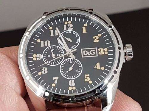 D&G Dolce & Gabbana Multifunction watch with brown strap
