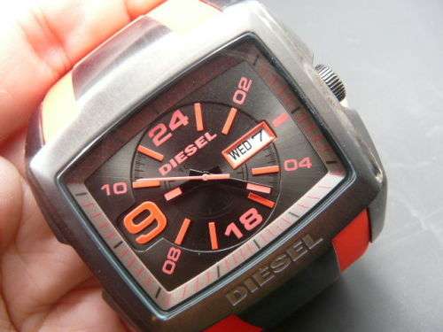 DIESEL DZ4288 BUGOUT QUARTZ WATCH "" STUNNING AND DIFFERENT