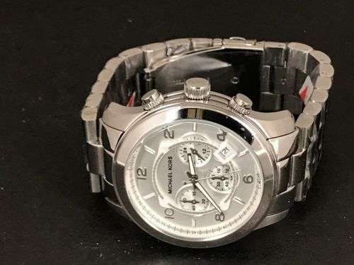 MICHAEL KORS MK8086  UNISEX SILVER OVERSIZED RUNWAY CHRONOGRAPH **STUNNING** MK8096