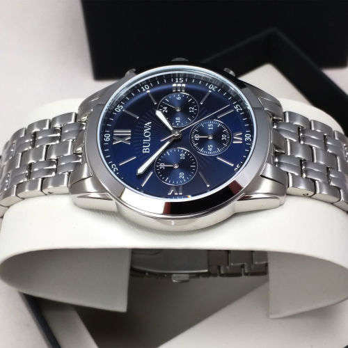 BULOVA MEN'S CHRONOGRAPH WATCH 96A174- IN BOX WITH PAPERS***LUXURY***