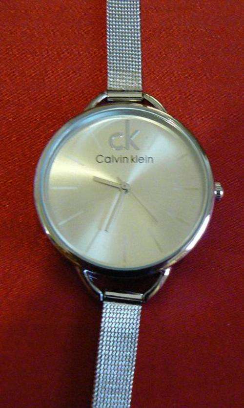 BRAND NEW CK (Calvin Klein)  BRANDED  LADIES QUARTZ WATCH ** FOR YOUR VALENTINE **
