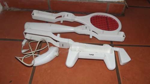 Wii Game Console, accessories and games