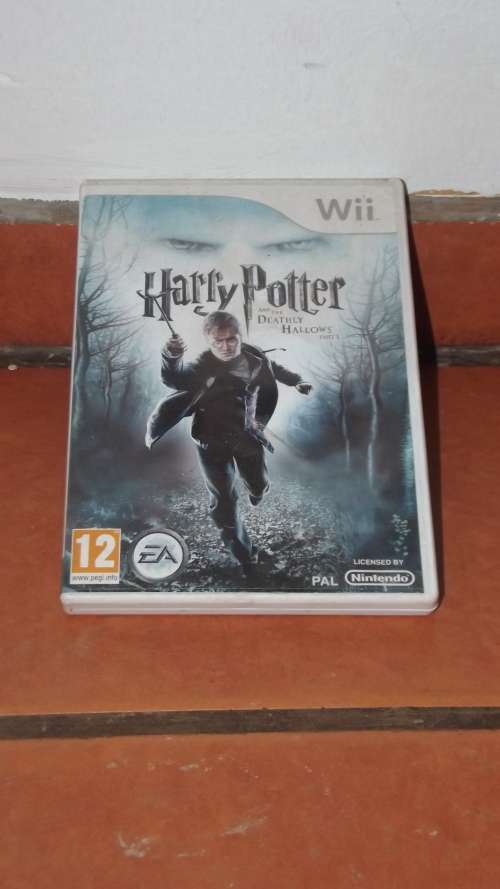 Wii Game Console, accessories and games